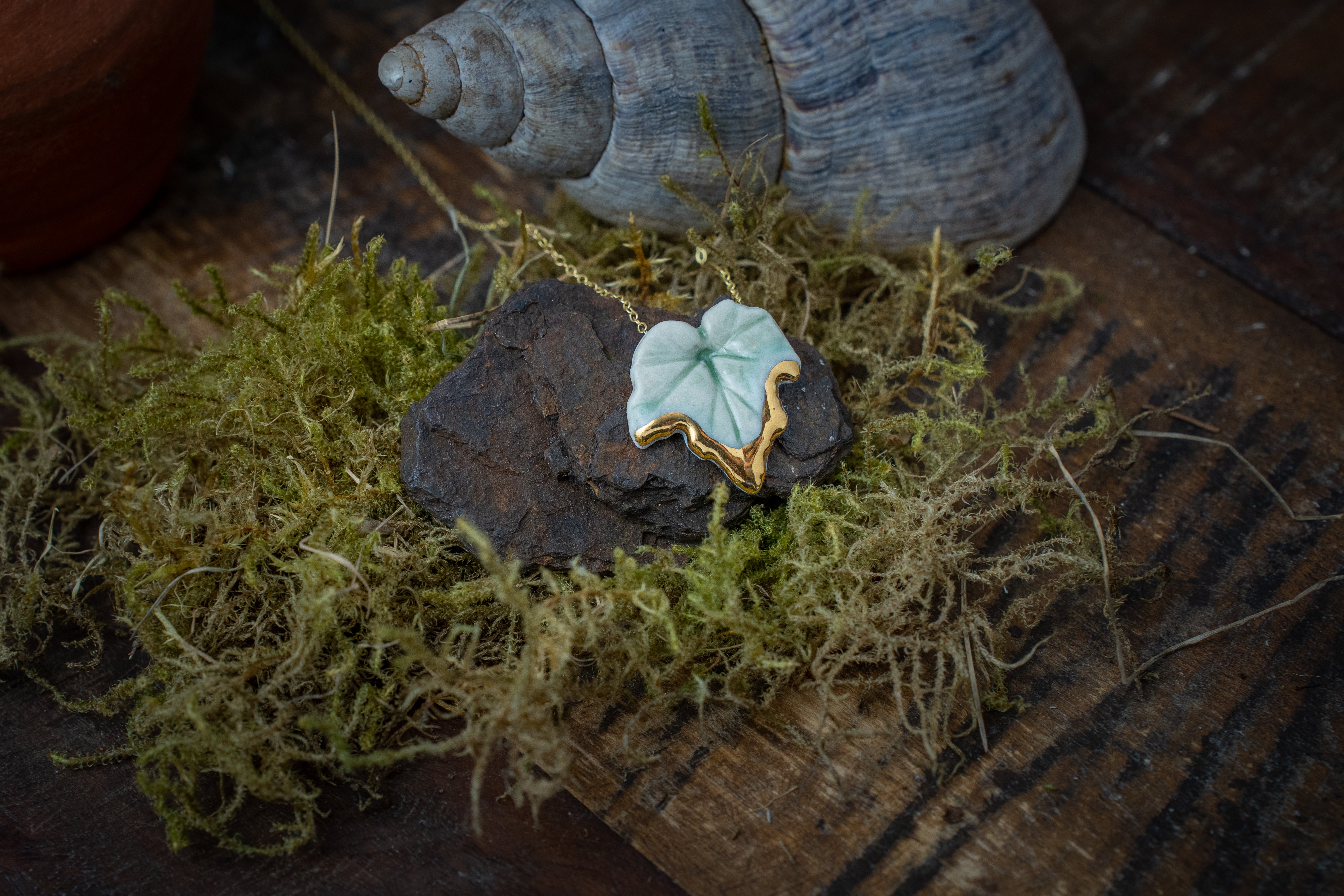 Irish Ivy Leaf in Glossy Green