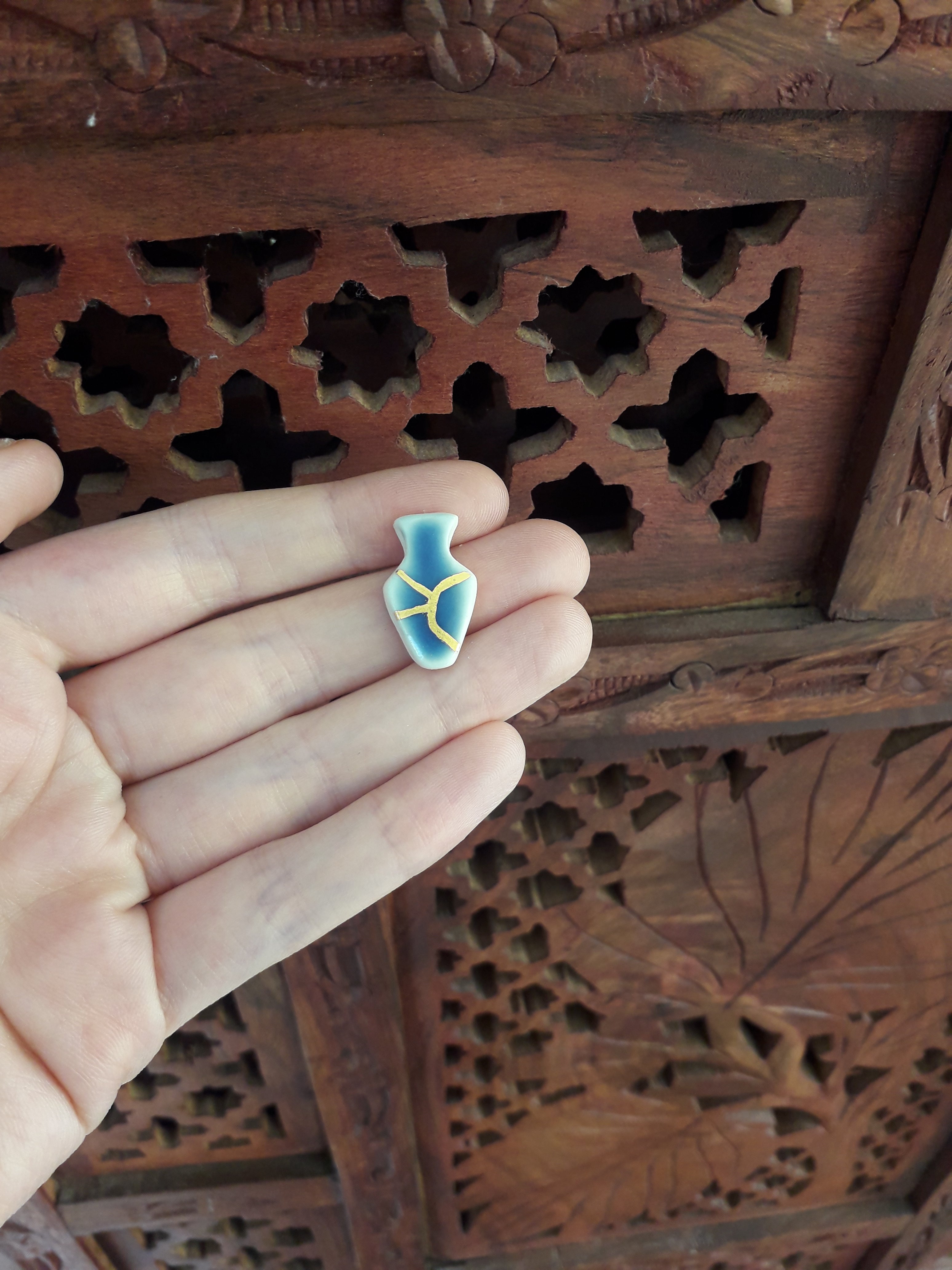 Kintsugi Tiny Vase Necklace