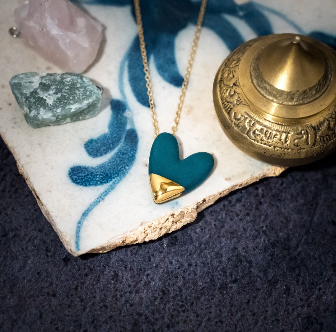 Gold-Dipped Hearts (7 Colours)